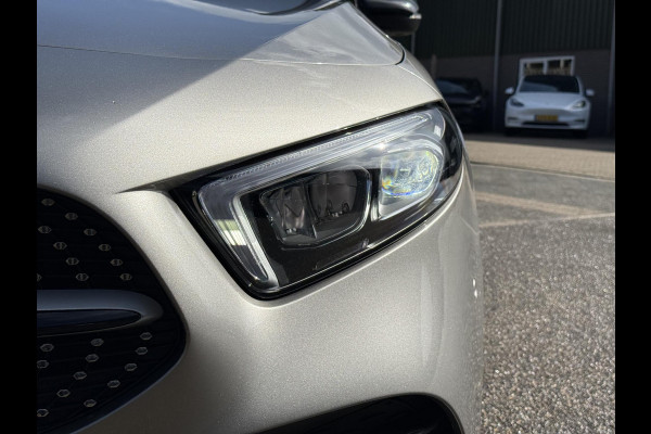Mercedes-Benz A-Klasse 200 Business Solution VAN: € 26.900- VOOR: € 24.877,- UW HERFSTVOORDEEL: € 2.023,-| ORIG. NL NAP 2E EIG.| 58.000KM!| GLASCOATING| WIDESCREEN| CAMERA| RECENT ONDERHOUD GEHAD, DIRECT LEVERBAAR| AMG | APPLE CARPLAY/ ANDROID AUTO| DODE HOEK SENSOR|