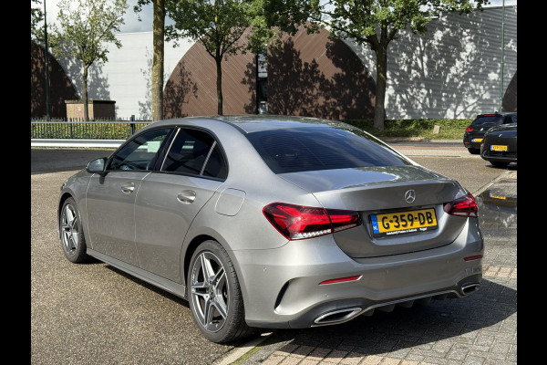 Mercedes-Benz A-Klasse 200 Business Solution VAN: € 26.900- VOOR: € 24.877,- UW HERFSTVOORDEEL: € 2.023,-| ORIG. NL NAP 2E EIG.| 58.000KM!| GLASCOATING| WIDESCREEN| CAMERA| RECENT ONDERHOUD GEHAD, DIRECT LEVERBAAR| AMG | APPLE CARPLAY/ ANDROID AUTO| DODE HOEK SENSOR|