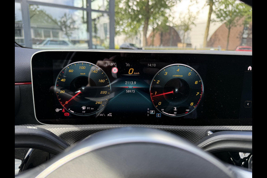 Mercedes-Benz A-Klasse 200 Business Solution VAN: € 26.900- VOOR: € 24.877,- UW HERFSTVOORDEEL: € 2.023,-| ORIG. NL NAP 2E EIG.| 58.000KM!| GLASCOATING| WIDESCREEN| CAMERA| RECENT ONDERHOUD GEHAD, DIRECT LEVERBAAR| AMG | APPLE CARPLAY/ ANDROID AUTO| DODE HOEK SENSOR|