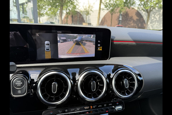 Mercedes-Benz A-Klasse 200 Business Solution VAN: € 26.900- VOOR: € 24.877,- UW HERFSTVOORDEEL: € 2.023,-| ORIG. NL NAP 2E EIG.| 58.000KM!| GLASCOATING| WIDESCREEN| CAMERA| RECENT ONDERHOUD GEHAD, DIRECT LEVERBAAR| AMG | APPLE CARPLAY/ ANDROID AUTO| DODE HOEK SENSOR|