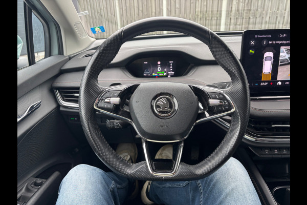 Škoda ENYAQ iV 80 / SOH 91,7% / Trekhaak / Camera / Leder / Matrix LED / 19'' / CarPlay / Stoelverwarming 4x / Dodehoek / DAB / ACC