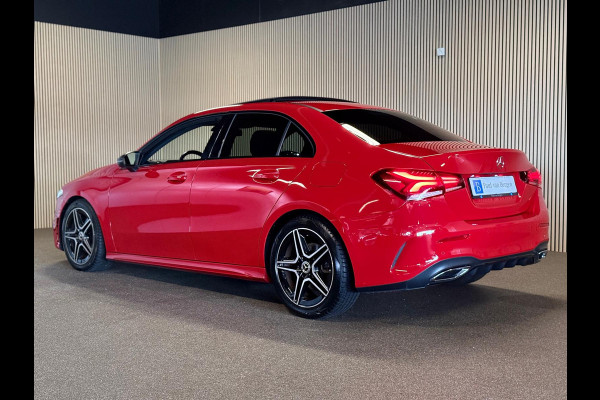 Mercedes-Benz A-Klasse 200 Sedan AMG STYLING-PANORAMA-NIGHT-CAMERA-WIDESCREEN-APPLE CARPLAY