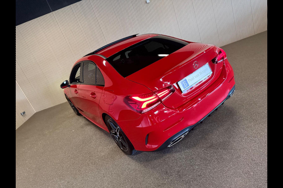 Mercedes-Benz A-Klasse 200 Sedan AMG STYLING-PANORAMA-NIGHT-CAMERA-WIDESCREEN-APPLE CARPLAY