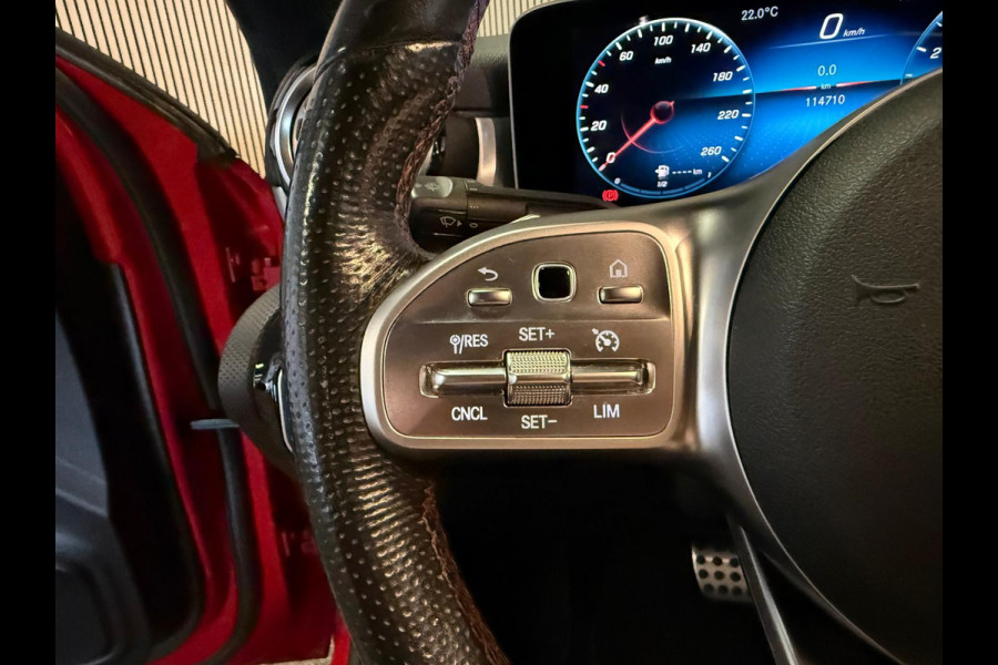 Mercedes-Benz A-Klasse 200 Sedan AMG STYLING-PANORAMA-NIGHT-CAMERA-WIDESCREEN-APPLE CARPLAY
