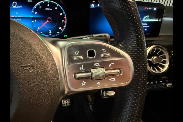 Mercedes-Benz A-Klasse 200 Sedan AMG STYLING-PANORAMA-NIGHT-CAMERA-WIDESCREEN-APPLE CARPLAY