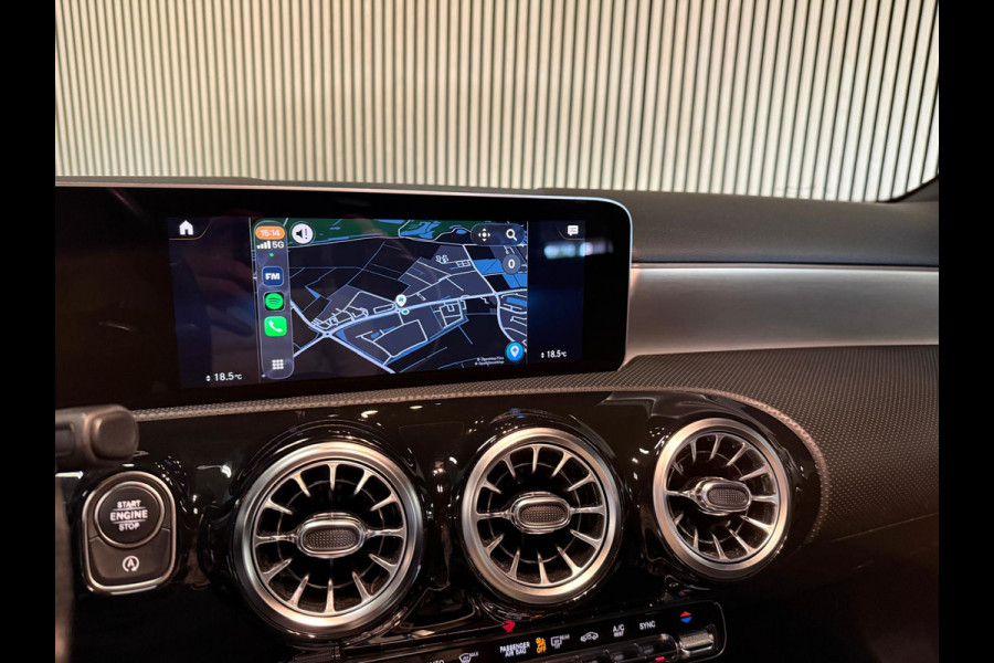 Mercedes-Benz A-Klasse 200 Sedan AMG STYLING-PANORAMA-NIGHT-CAMERA-WIDESCREEN-APPLE CARPLAY