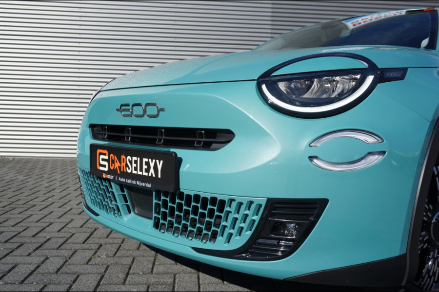 Fiat 600 101PK Hybrid Urban AUTOMAAT | CARPLAY | 17" LICHTMETAAL | CRUISE