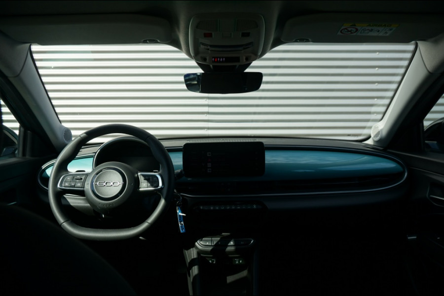 Fiat 600 101PK Hybrid Urban AUTOMAAT | CARPLAY | 17" LICHTMETAAL | CRUISE