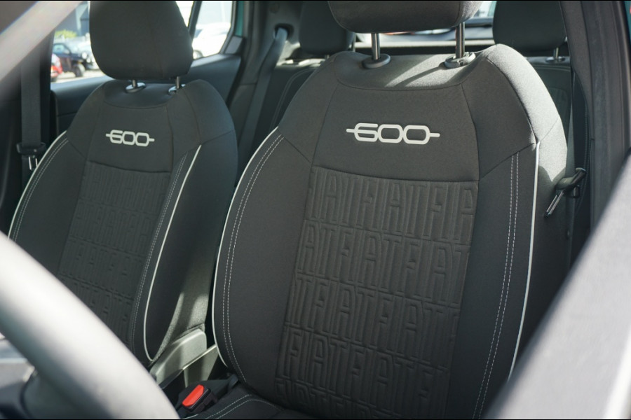Fiat 600 101PK Hybrid Urban AUTOMAAT | CARPLAY | 17" LICHTMETAAL | CRUISE