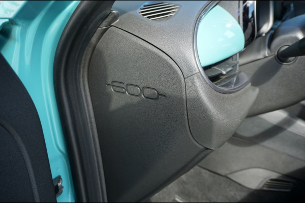 Fiat 600 101PK Hybrid Urban AUTOMAAT | CARPLAY | 17" LICHTMETAAL | CRUISE