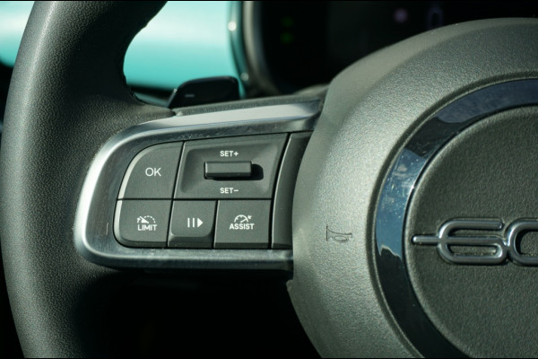 Fiat 600 101PK Hybrid Urban AUTOMAAT | CARPLAY | 17" LICHTMETAAL | CRUISE