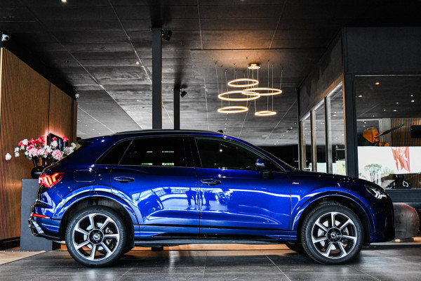 Audi Q3 45 TFSI e 3xS-Line, Pano, 360, Matrix, Keyless, Camera, Dodeh, ACC, Alcantara!