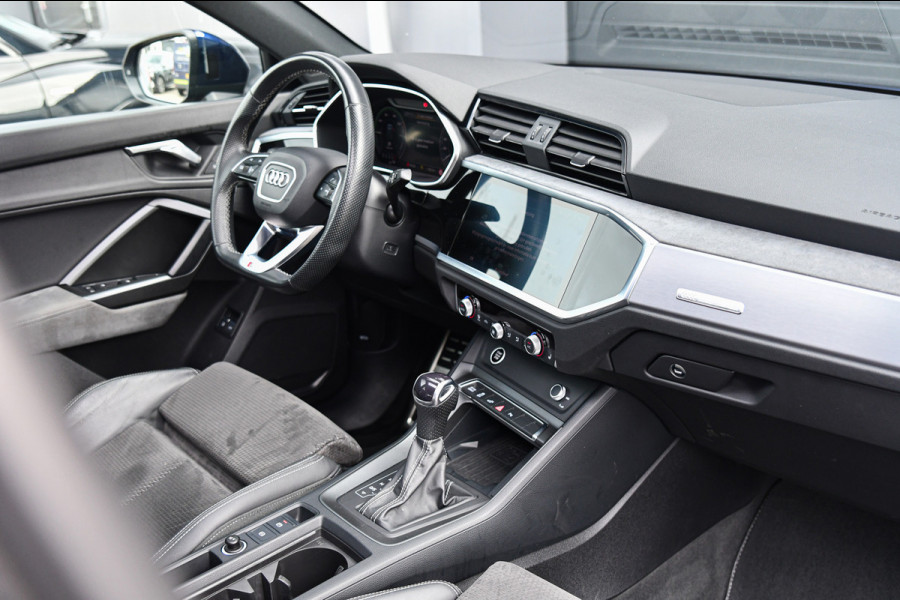 Audi Q3 45 TFSI e 3xS-Line, Pano, 360, Matrix, Keyless, Camera, Dodeh, ACC, Alcantara!