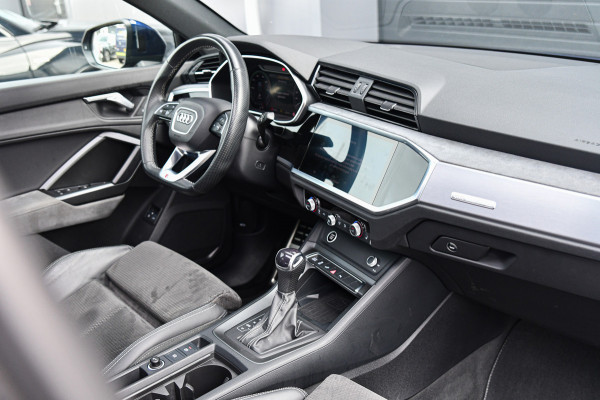 Audi Q3 45 TFSI e 3xS-Line, Pano, 360, Matrix, Keyless, Camera, Dodeh, ACC, Alcantara!