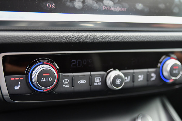 Audi Q3 45 TFSI e 3xS-Line, Pano, 360, Matrix, Keyless, Camera, Dodeh, ACC, Alcantara!