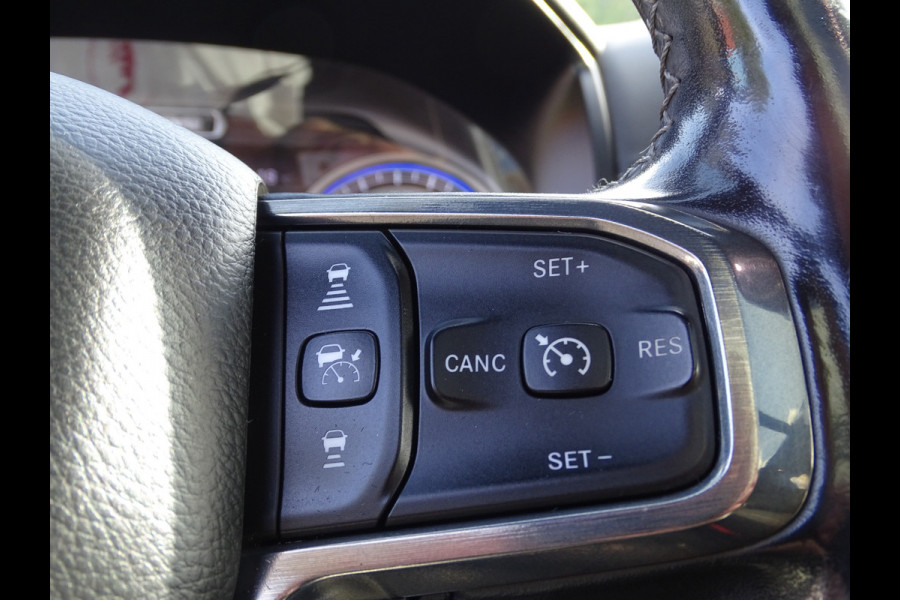 Dodge Ram 1500 5.7 V8 4x4 Crew Cab Limited