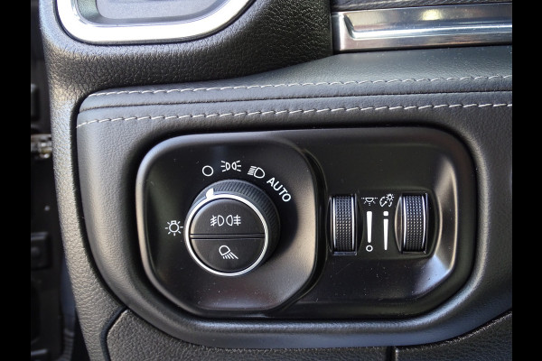 Dodge Ram 1500 5.7 V8 4x4 Crew Cab Limited