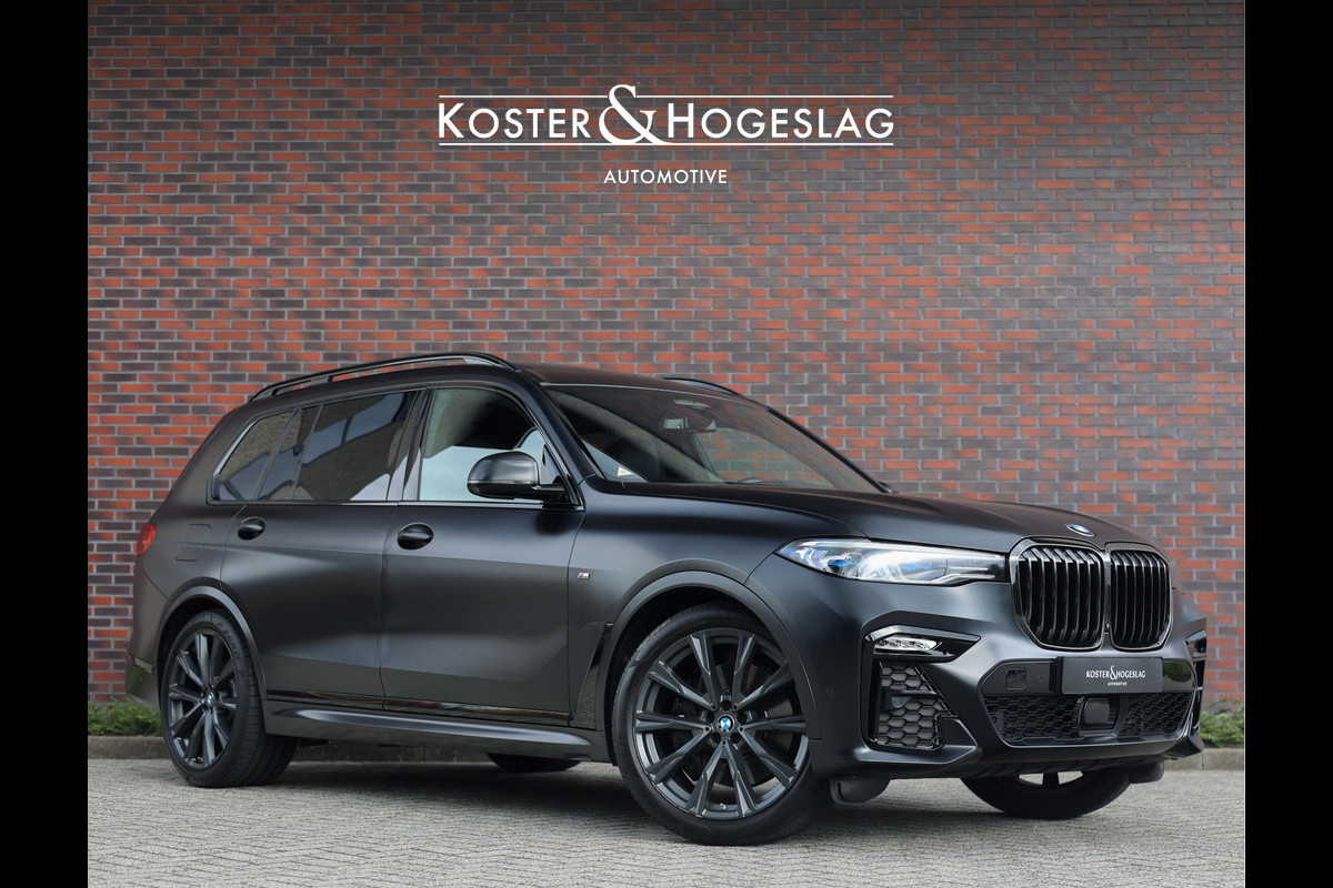 BMW X7 40i xDrive | HUD - Sky Lounge