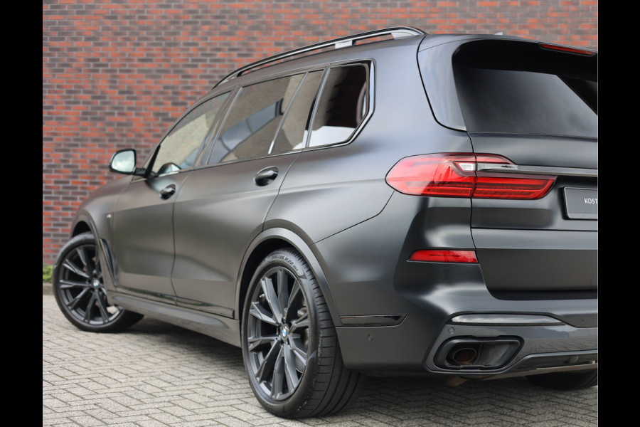 BMW X7 40i xDrive | HUD - Sky Lounge