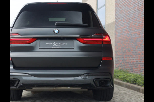 BMW X7 40i xDrive | HUD - Sky Lounge
