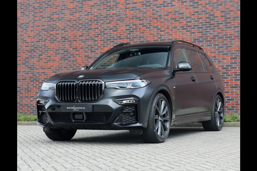 BMW X7 40i xDrive | HUD - Sky Lounge