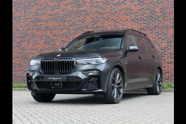 BMW X7 40i xDrive | HUD - Sky Lounge