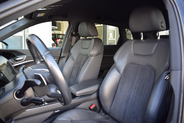 Audi e-tron 50 quattro S edition 71 kWh | Trekhaak | HUD | B&O | 360 Cam | Half Leer