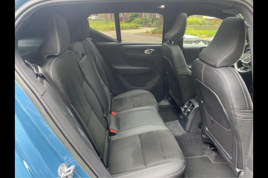 Volvo XC40 1.5 T4 Plug-in hybrid Ultimate Bright NL-AUTO | PANODAK | TREKHAAK | HARMAN KARDON