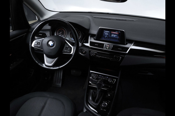 BMW 2 Serie Active Tourer 225xe iPerformance Sport (NAVI,PDC,CLIMATE,CRUISE,LED,ELEKTRISCH PAKKET,SPORTSTOELEN,LM VELGEN)