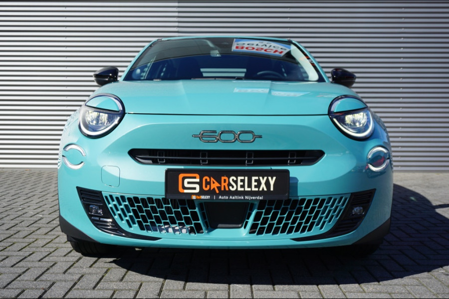 Fiat 600 101PK Hybrid Urban AUTOMAAT | CARPLAY | 17" LICHTMETAAL | CRUISE