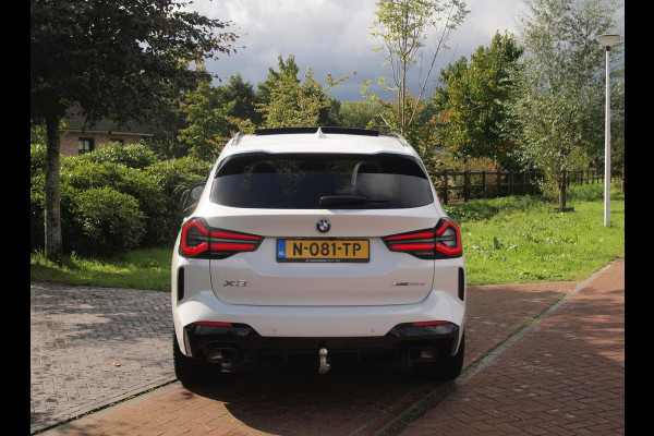 BMW X3 xDrive30e Business Edition Plus | M-Pakket | Panoramadak | Trekhaak | Head-Up Display | 360 Camera | Sfeerverlichting | LED-Laser |