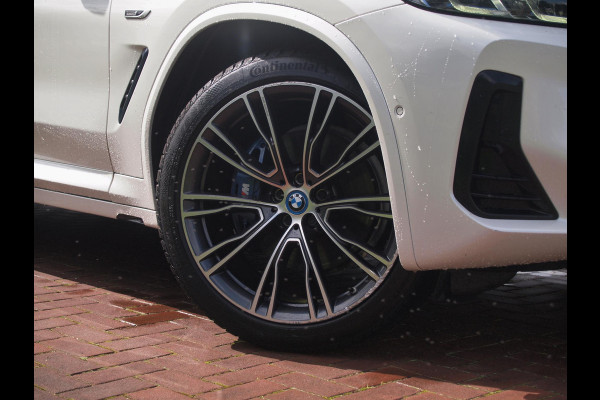 BMW X3 xDrive30e Business Edition Plus | M-Pakket | Panoramadak | Trekhaak | Head-Up Display | 360 Camera | Sfeerverlichting | LED-Laser |