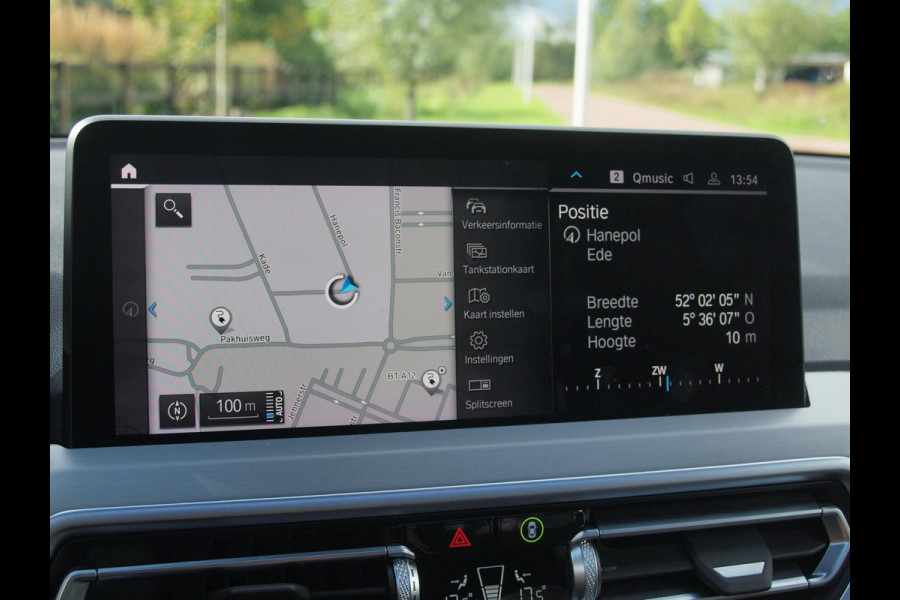 BMW X3 xDrive30e Business Edition Plus | M-Pakket | Panoramadak | Trekhaak | Head-Up Display | 360 Camera | Sfeerverlichting | LED-Laser |