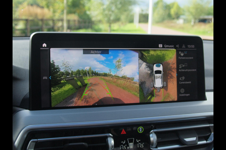 BMW X3 xDrive30e Business Edition Plus | M-Pakket | Panoramadak | Trekhaak | Head-Up Display | 360 Camera | Sfeerverlichting | LED-Laser |