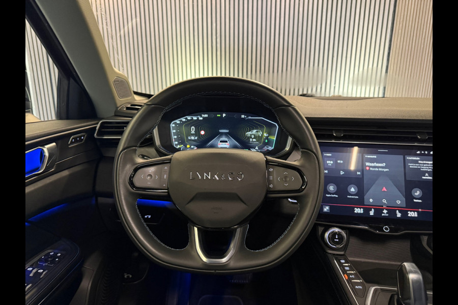 Lynk & Co 01 1.5| Pano|Stoelverwarming|Keyless|black Edtion|sfeer|camera|memory
