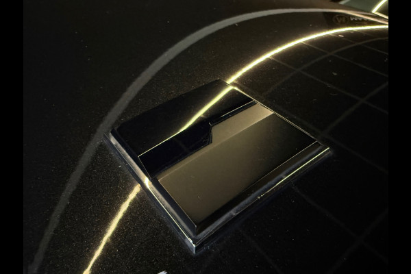 Lynk & Co 01 1.5| Pano|Stoelverwarming|Keyless|black Edtion|sfeer|camera|memory