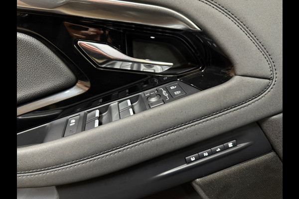 Land Rover Range Rover Evoque 2.0 D165 AWD R-Dynamic HSE | Black Edition | PANO | Leder | Meridian | Winter Pakket | 20inch | ACC