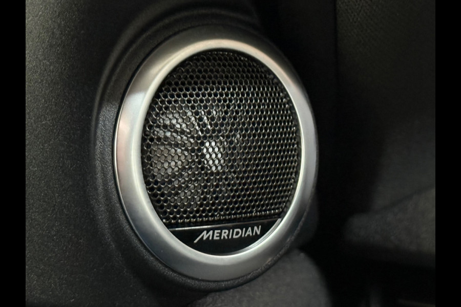 Land Rover Range Rover Evoque 2.0 D165 AWD R-Dynamic HSE | Black Edition | PANO | Leder | Meridian | Winter Pakket | 20inch | ACC