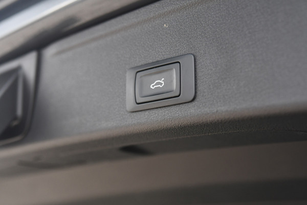 Audi A4 Avant 2.0 TFSI MHEV Design Pro Line Plus, Trekhaak, Virtual, Stoelverw, Cruise!