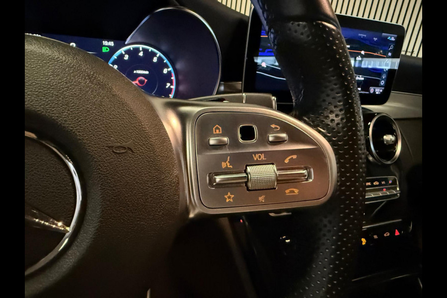 Mercedes-Benz C-Klasse 180 AMG STYLING-CAMERA-DIGI DASH-APPLE CARPLAY-DODEHOEK-COMPLEET
