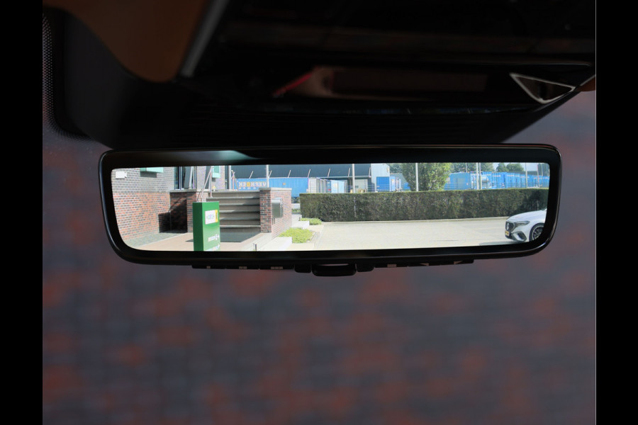Land Rover Range Rover P550e Autobiography | SVO Bespoke Interior - Meridian Signature