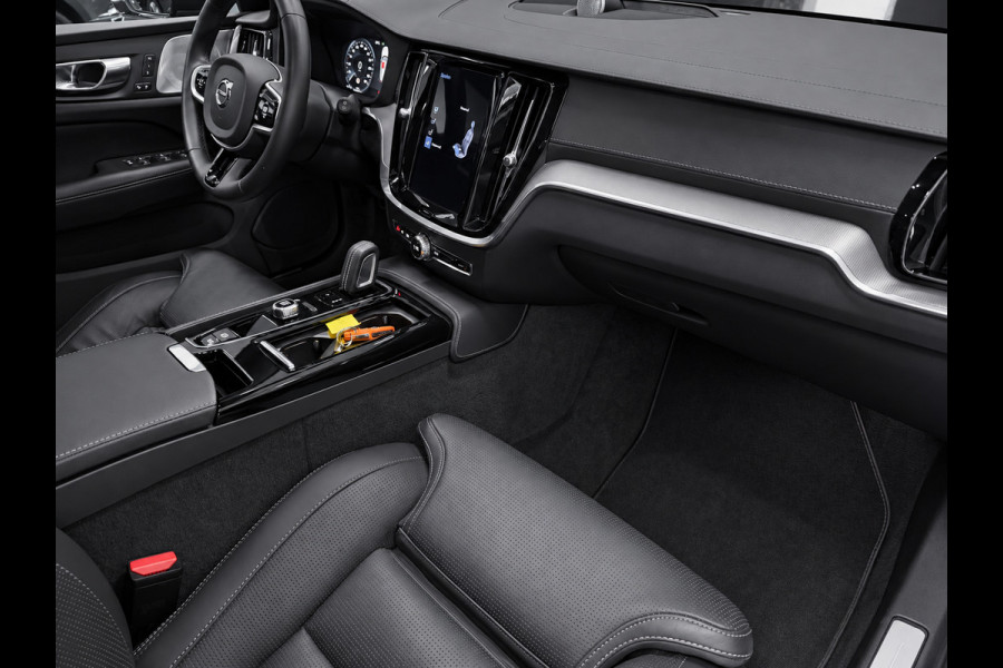Volvo V60 2.0 T8 Recharge AWD R-Design PANO/MASSAGE+M-LEDER/B&W/360CAM/NAVI/H-UP///