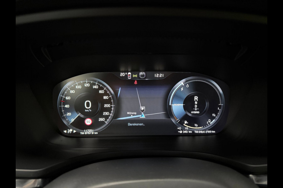 Volvo V60 2.0 T8 Recharge AWD R-Design PANO/MASSAGE+M-LEDER/B&W/360CAM/NAVI/H-UP///