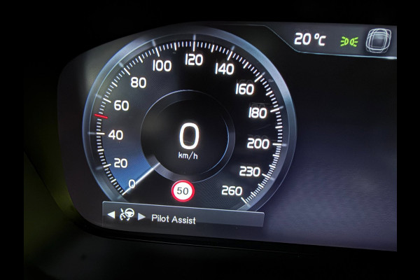 Volvo V60 2.0 T8 Recharge AWD R-Design PANO/MASSAGE+M-LEDER/B&W/360CAM/NAVI/H-UP///