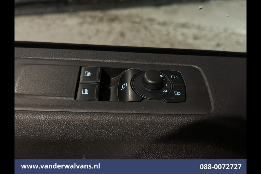 Ford Transit Custom 2.0 TDCI 136pk L1H1 Euro6 Airco | Camera | Navigatie | Apple Carplay | LED | Cruisecontrol Android Auto, Verwarmde voorruit, Parkeersensoren, Stoelverwarming, Bijrijdersbank, 2590kg trekvermogen