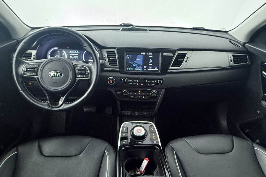 Kia e-Niro ExecutiveLine 64 kWh (CAMERA, STOELVERWARMING/VERKOELING, STUURVERWARMING)