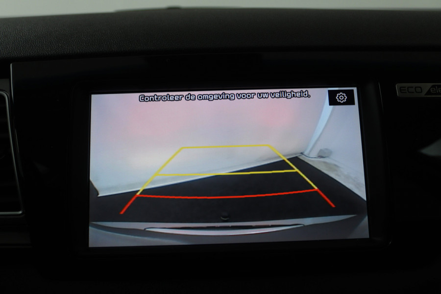 Kia e-Niro ExecutiveLine 64 kWh (CAMERA, STOELVERWARMING/VERKOELING, STUURVERWARMING)