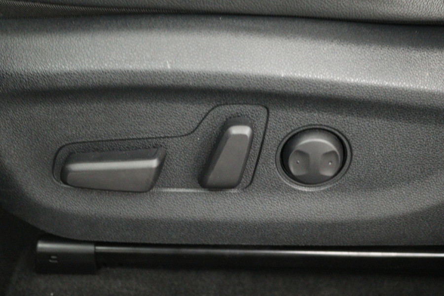 Kia e-Niro ExecutiveLine 64 kWh (CAMERA, STOELVERWARMING/VERKOELING, STUURVERWARMING)