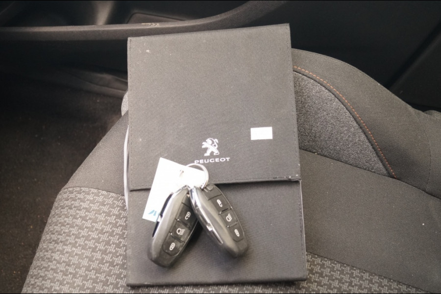Peugeot 3008 1.2 PureTech 130pk Active Pack Business -NAVI-ECC-PDC-