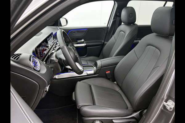 Mercedes-Benz Glb 200 Star Edition LIMITED Panoramadak l Keyless l Trekhaak l Navigatie l Stoelverwarming l Sfeerverlichting l Leder l Achteruitrijcamera Inclusief 24 maanden MB Certified garantie voor Europa.